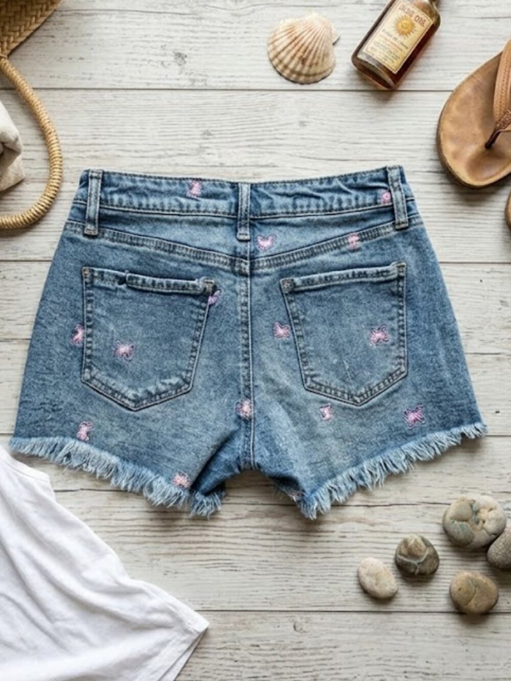 Tinseltown Butterfly Embroidered High Rise Denim Shorts | Juniors Size 7